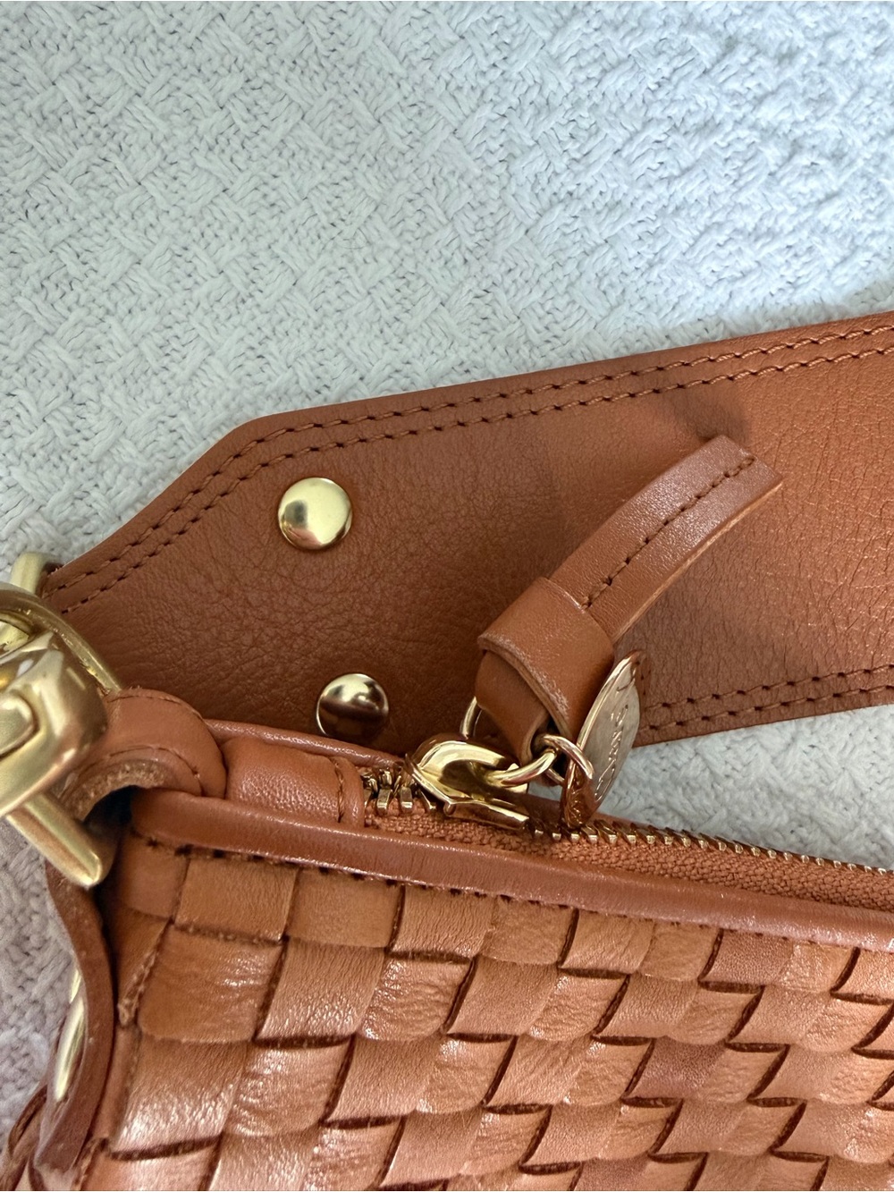 Clare V. Moyen Messenger - Picture 8 of 10